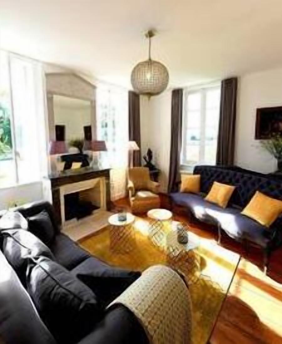 Charming Wine Property with Pool near Saint-Emilion