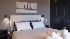1 slaapkamer, een bureau, een strijkplank/strijkijzer, gratis wifi