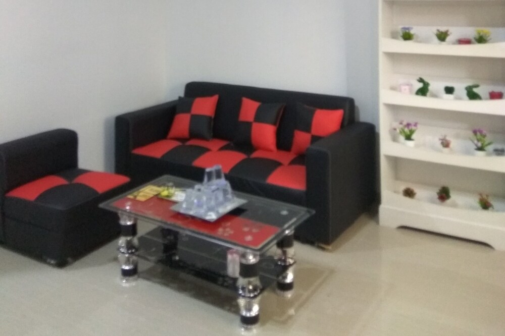 'Your Home 02' beside BCS Shopping Mall 6-10paxs . Lots of Amenities