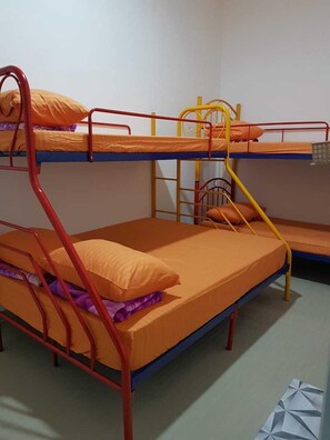 3 bedrooms, WiFi