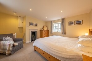 1 habitación, tabla de planchar con plancha y acceso a internet 