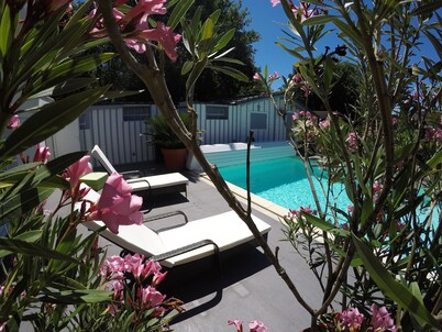 4-STAR VILLA IN THE HEART OF THE ARCACHON BASIN WITH HEATED POOL