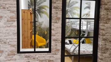 2 bedrooms, iron/ironing board, travel crib, free WiFi