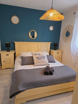 2 habitaciones, tabla de planchar con plancha y cuna de viaje