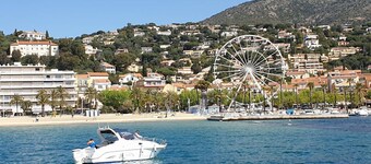 Beachfront studio with terrace and cleaning included
