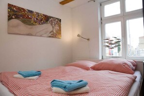 Unclassified image, 5 of 14, button - Apartment Westwind with view of churches - Gohr- apartments (Stralsund)