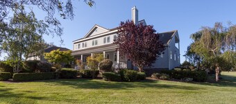 Perfect For Large Family Get Aways Or Your Gorgeous Ranch Style Wedding.