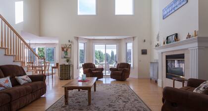 Täydellinen suuri perhe aways Tai upean Ranch tyylin häät.