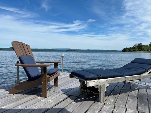Secluded & Private Lakefront Cottage–Awesome Views–Peace & Quiet