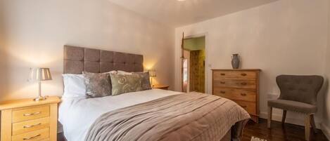 3 Schlafzimmer, Internetzugang, BettwÀsche