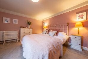 2 habitaciones, wifi gratis y ropa de cama
