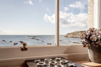 Iconic and luxurious 4 bedroomed house