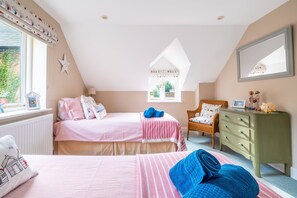3 chambres, fer et planche à repasser, accès Internet, draps fournis
