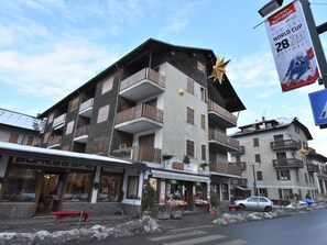 Esterni