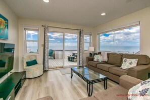 Smart TV, DVD player