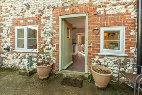 Froggy Cottage, Thornham, Norfolk