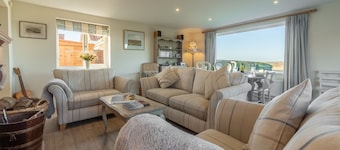 Un chalet spacieux avec une vue imprenable sur les marais salants à Brancaster Staithe.