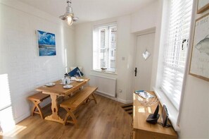 Dining - Home Lea, Docking, Norfolk (King's Lynn)