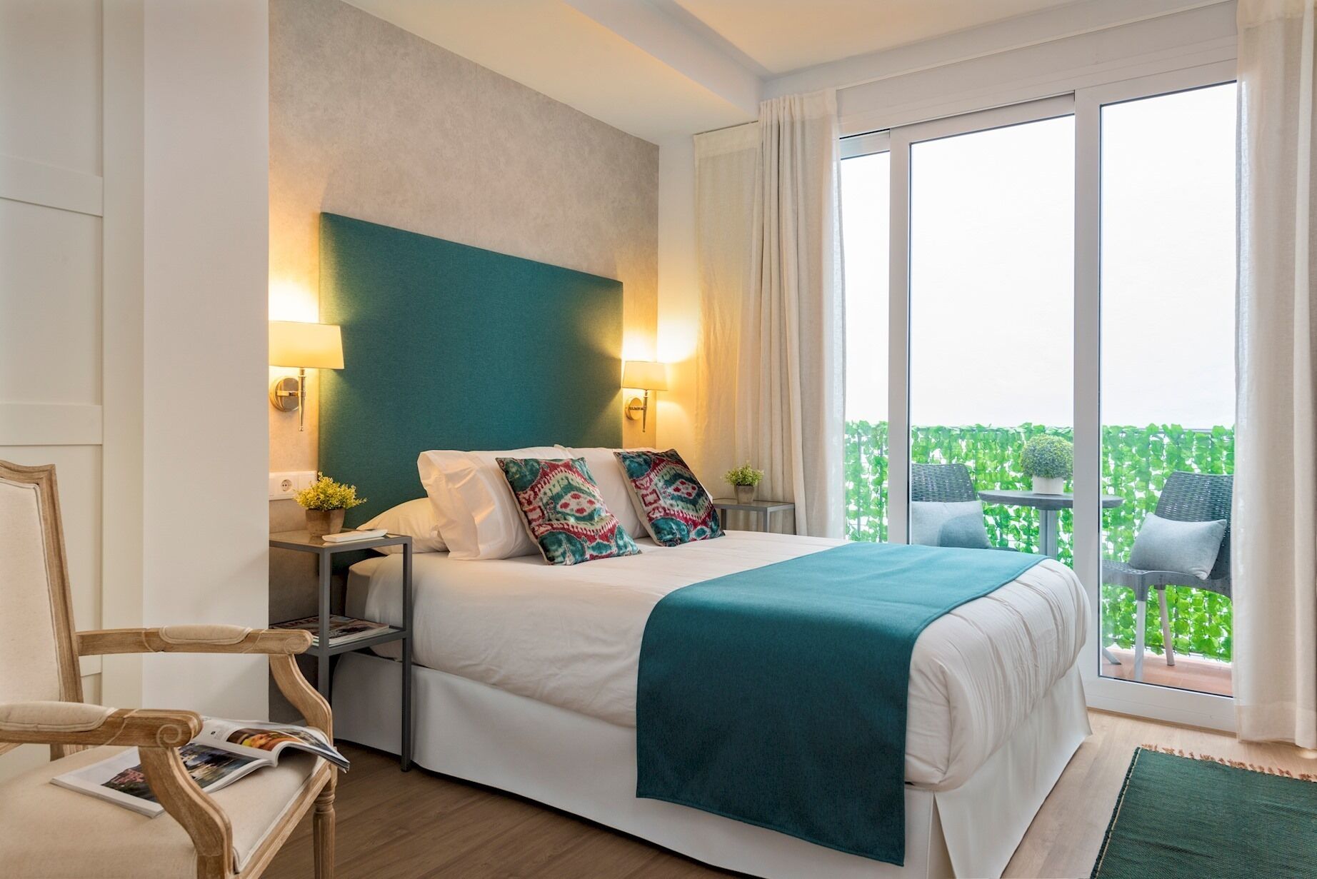 2 slaapkamers, een strijkplank/strijkijzer, beddengoed