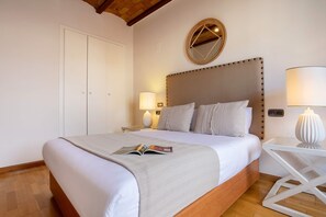2 chambres, système d’insonorisation, Wi-Fi, literie fournie