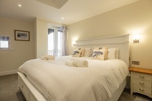 2 makuuhuonetta, silitysrauta/-lauta, internet, vuodevaatteet