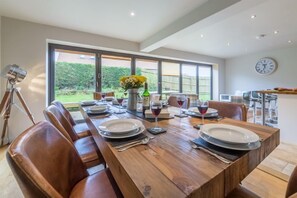 Dining - Caddows, Docking, Norfolk (King's Lynn)