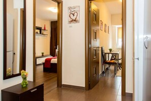 1 Schlafzimmer, Schreibtisch, Bügeleisen/Bügelbrett, kostenloses WLAN
