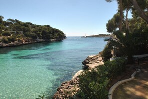 Beach nearby, sun loungers