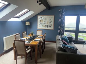 Dining - Tyan - luxury pet friendly cottage with stunning views (Ulverston)