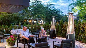 2 quầy bar/khu lounge