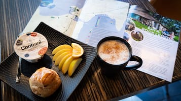 Desayuno continental gratuito y diario