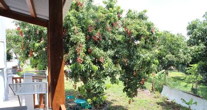 Meublé des champacs F3 calme et tout équipé dont 2 chambres ,veranda ,parking,