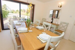 Dining - 2 Priory Court, Thornham, Norfolk (Hunstanton)