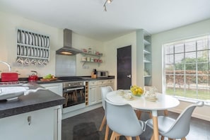 Microwave, dishwasher, high chair - Forge Cottage, Thornham, Norfolk (Thornham)