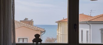 Superbe appartement situé à seulement 30 m de la mer, idéal pour une famille !!