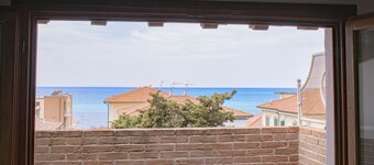 Superb Wohnung nur 30 m vom Meer entfernt, ideal für eine Familie !!