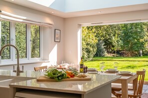 Dining - The Hares, Brancaster, Norfolk (King's Lynn)