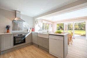 Fridge, microwave, dishwasher, high chair - The Hares, Brancaster, Norfolk (King's Lynn)