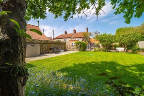 Property grounds - Duck Cottage, South Creake, Norfolk (South Creake)