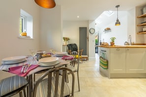 Dining - Barnwell Cottage, Holme-next-the-Sea, Norfolk (Hunstanton)