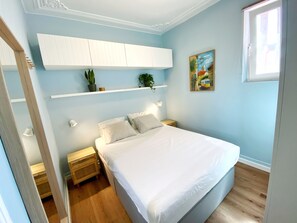 1 chambre, fer et planche à repasser, Wi-Fi, literie fournie
