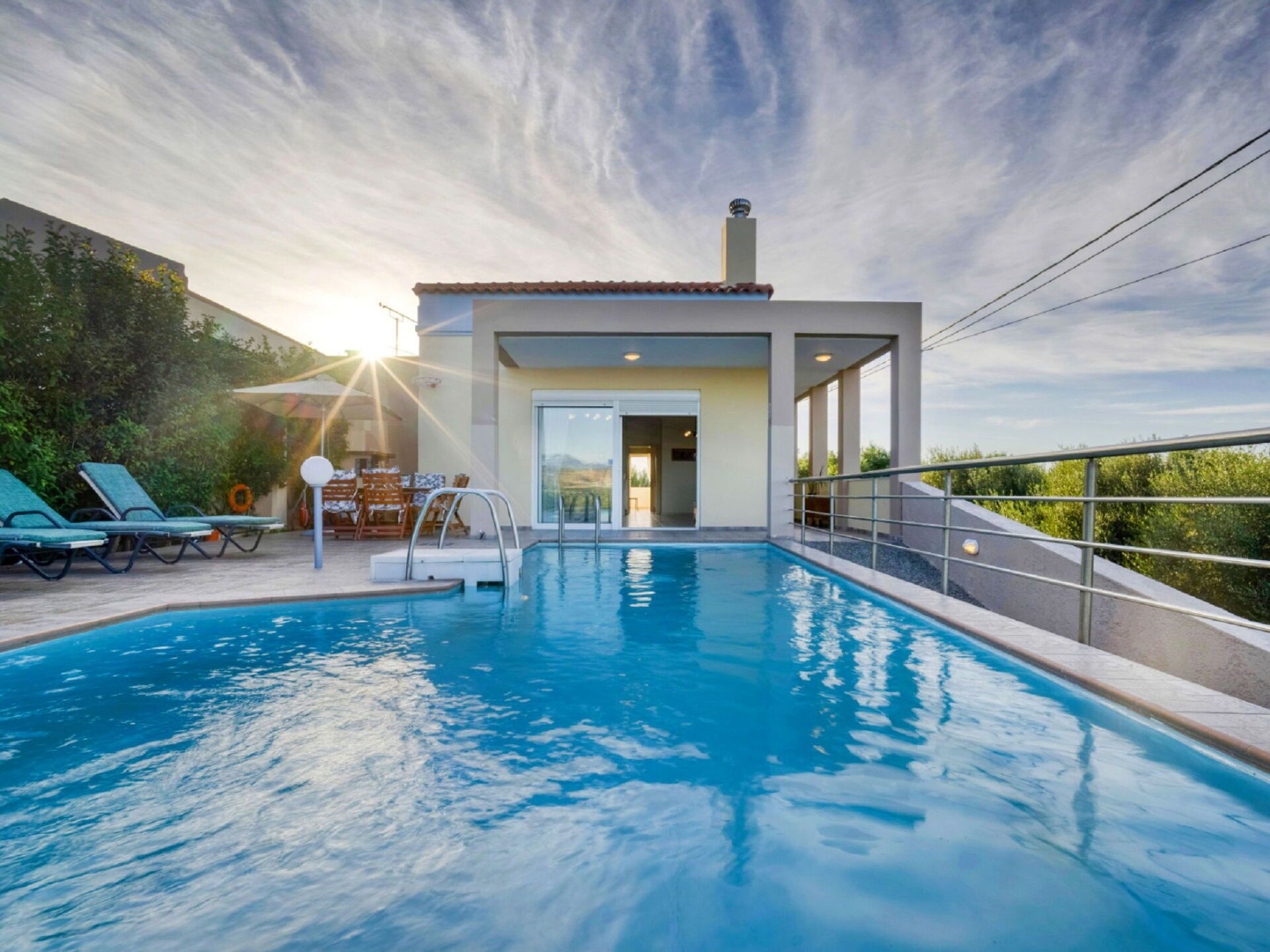 Stunning private villa with private pool, WIFI, A/C, TV, patio, panoramic view and parking