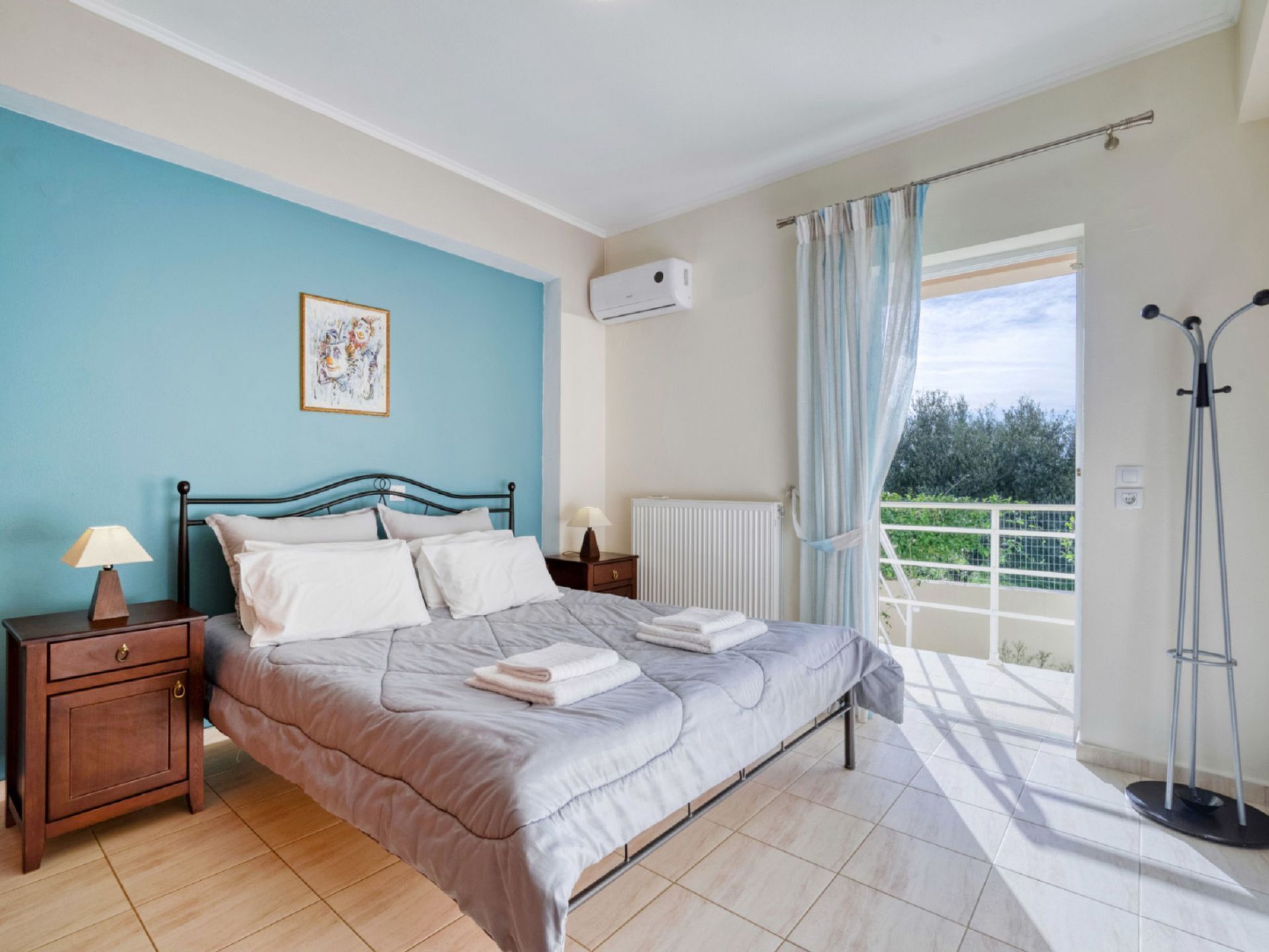 Stunning private villa with private pool, WIFI, A/C, TV, patio, panoramic view and parking