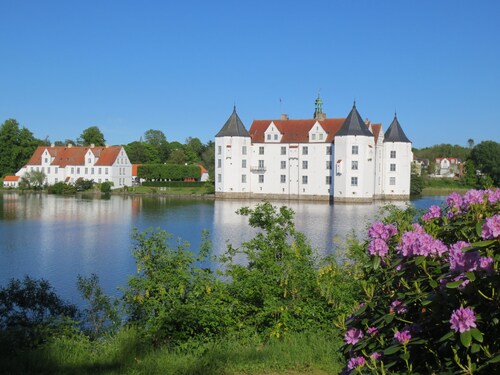 Exclusive 5 star apartment, Luv&Lee 1st floor - 1-4 persons, sauna, 5km to the beach