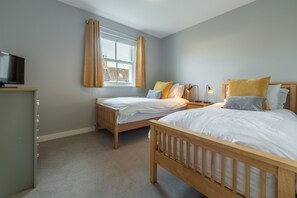 3 多间卧室、上网接入、床单