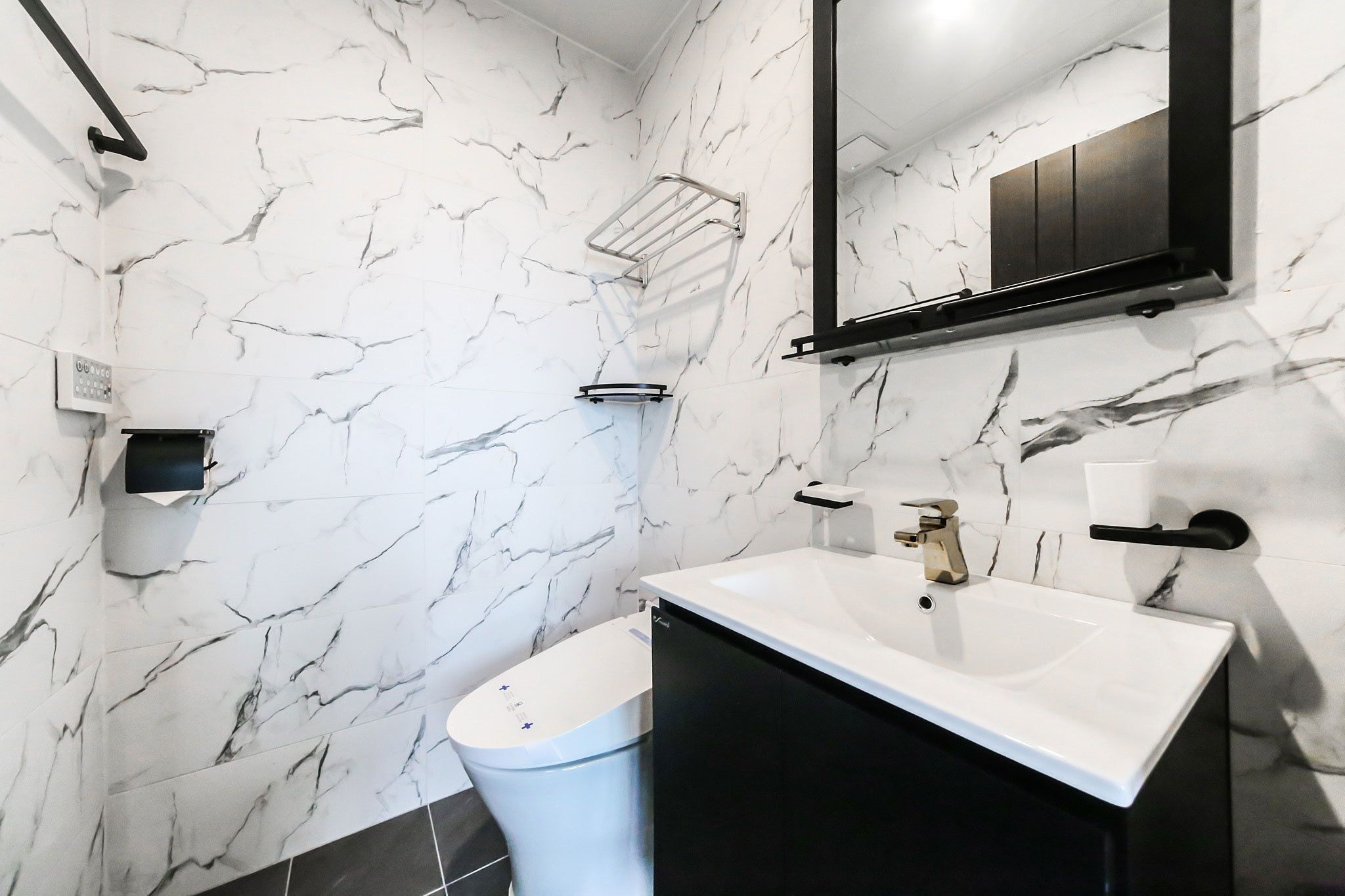 suite | bathroom | hair dryer, bathrobes, slippers, bidet