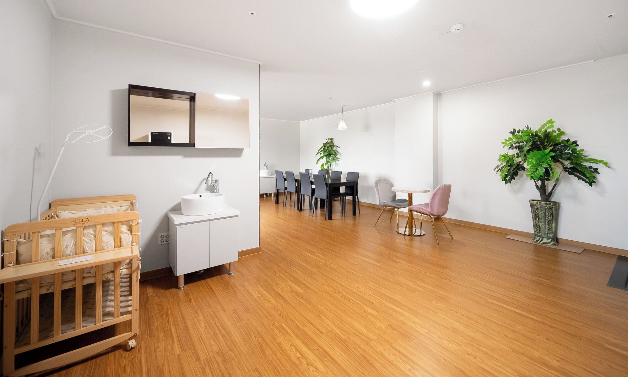 vvip | 1 bedroom, down duvets, in-room safe, desk