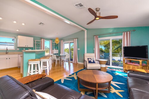 Perfect 7-Night Keys Getaway: Pool, Tiki & Dock
