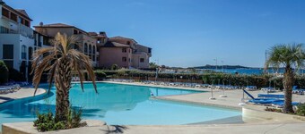 Nice apartment for 6 guests with pool, WIFI, TV, terrace and pets allowed