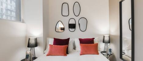 1 camera, una scrivania, ferro/asse da stiro, Wi-Fi gratuito